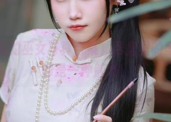 不呆猫的巫女写真合集，网盘里的每一张都是一种魅惑！