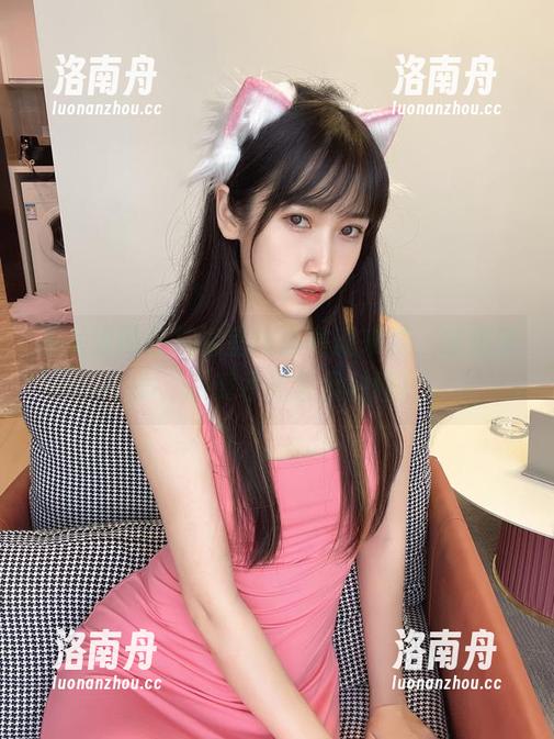 不呆猫的私拍浴室作品寒流来袭，浸润身心，感受水的轻柔触碰！