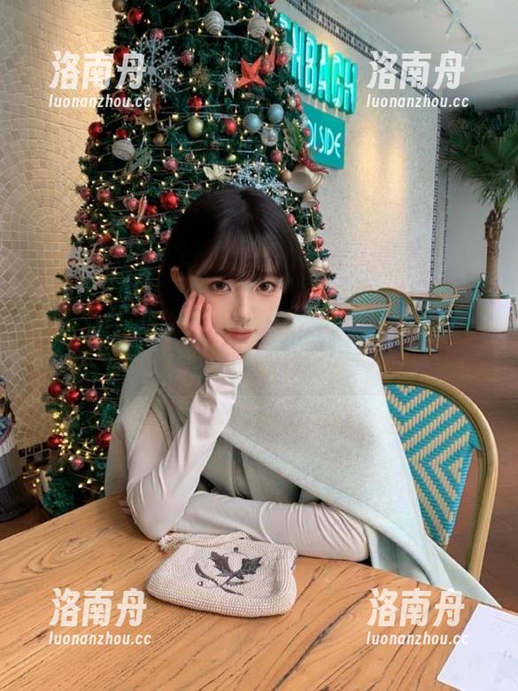 丝慕GIRL-佳佳 丝慕GIRL - 佳佳的秘密写真在线发布,挑战你的视觉极限与心理底线!