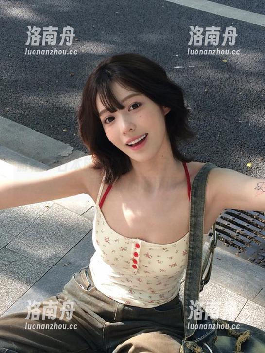 丽柜-兔子 丽柜 - 日本旅拍探秘:兔子的写真作品福利让你心潮澎湃