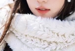 丽柜 – 团子水手服写真集：尽享甜美壁纸，增添你的桌面魅力