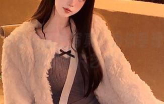 丽柜 – 白云的白色写真：为你呈现如梦似幻的照片艺术！