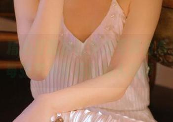 丽柜 – 精心打造钟情女友写真合集，展示每张照片背后的动人故事！