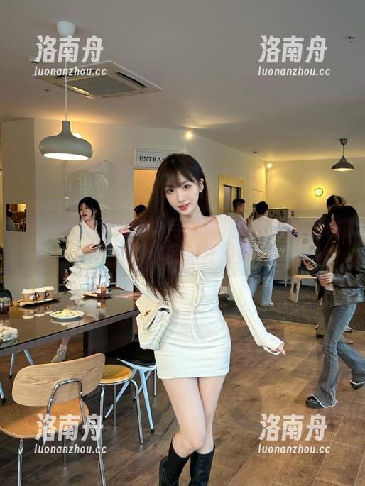 你文茜 微密圈 - 颠覆时尚与传统的边界:你文茜和服作品图片展览