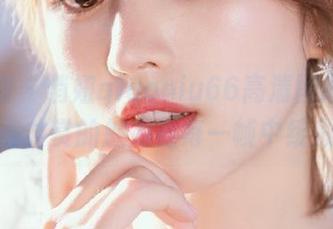 微密圈 – 俏妞qiaoniu66高清图册，雅俗共赏的魅力在每一帧中绽放