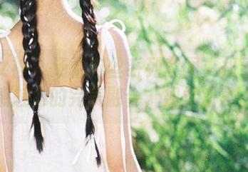 克拉女神 – 汤怡肉丝系列套图：极致美感与性感魅力的完美融合，视觉盛宴之选！