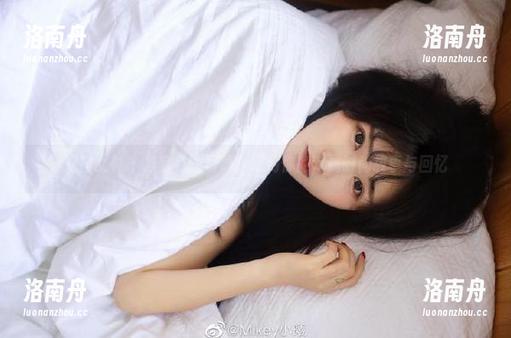 克拉女神 - 静宜白裙写真，定制你的专属时尚故事与回忆