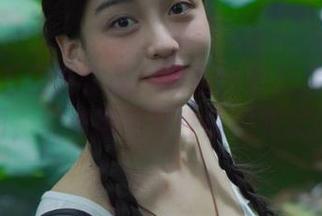 兔玩映画全新作品：大姐姐的死库水私房美图，绽放清纯与性感的完美结合