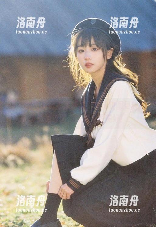 学姐的夜游记再添新作，兔玩映画更新月下巡游原图，释放无限美好！