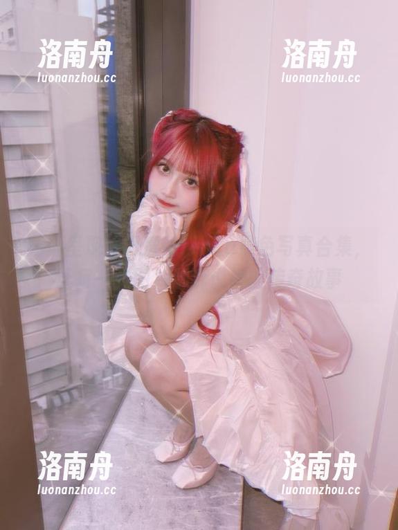 高清呈现冲田凛花rinka黑色写真合集，让每一张图片都诉说她的传奇故事
