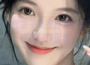 冬季情怀：凉凉子与圣路易斯雪下之饮的完美写真图包