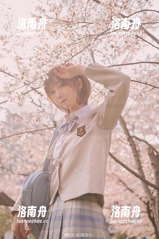 名濑弥七 名濑弥七天使写真来袭,最新美图展现独特风情