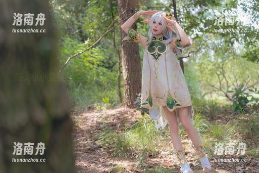 咬人小小兔携手战斗女仆，福利作品让你纵享动感光波的精彩瞬间！