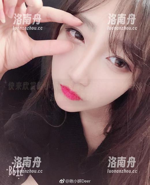 啾小妍Deer 快来欣赏啾小妍Deer高清写真集:她与体操服的不凡故事