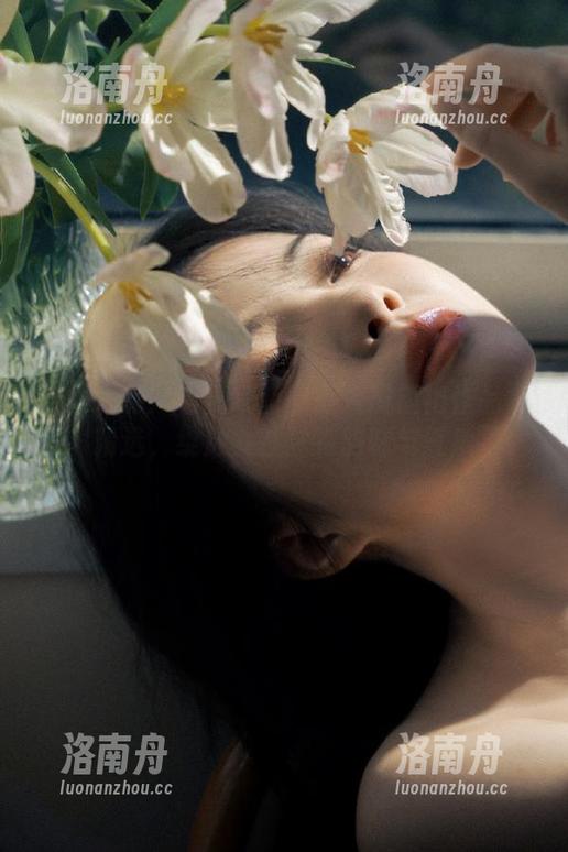 喵糖映画 优雅之旅:喵糖映画碧蓝大凤旗袍作品集精选,绽放女性独特韵味与气质