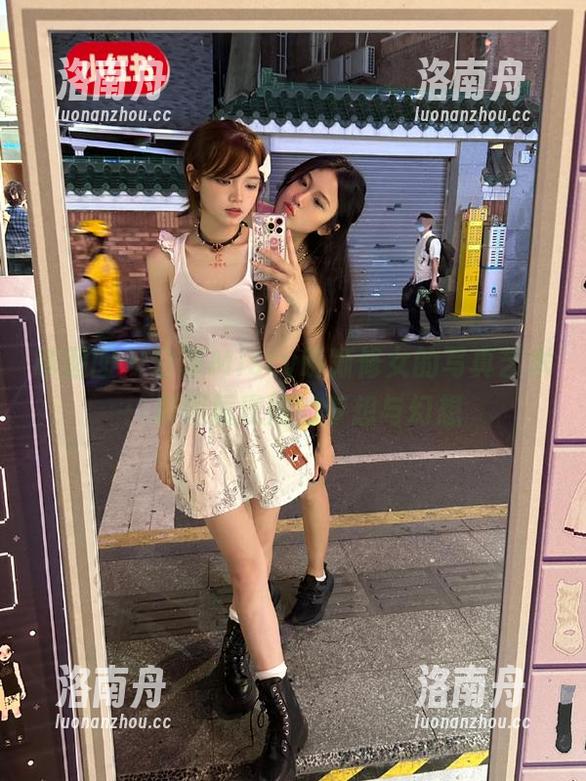 嗲囡囡-Misty萌晰 嗲囡囡 - 分享Misty萌晰修女的写真艺术:原图展现她的梦想与幻想
