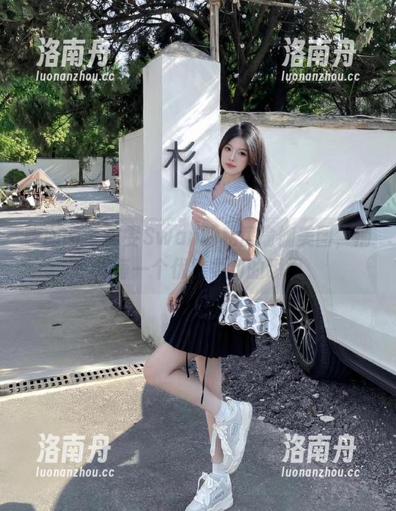 嗲囡囡-史雯Swan 嗲囡囡 - 史雯Swan的私房瑜伽美图,捕捉每一个优雅柔韧的瞬间