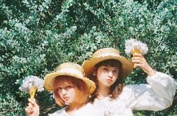 头条女神 – 链接解析：下载JennyR薄荷绿的夏天免费写真资源，绽放你的夏日气息！