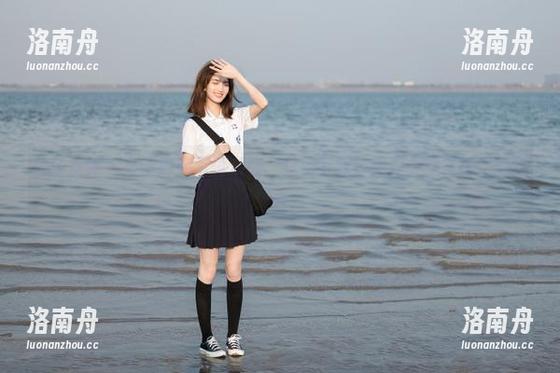 头条女神-玄子 头条女神 - 玄子厨娘写真系列,免费下载,感受美味与艺术的结合