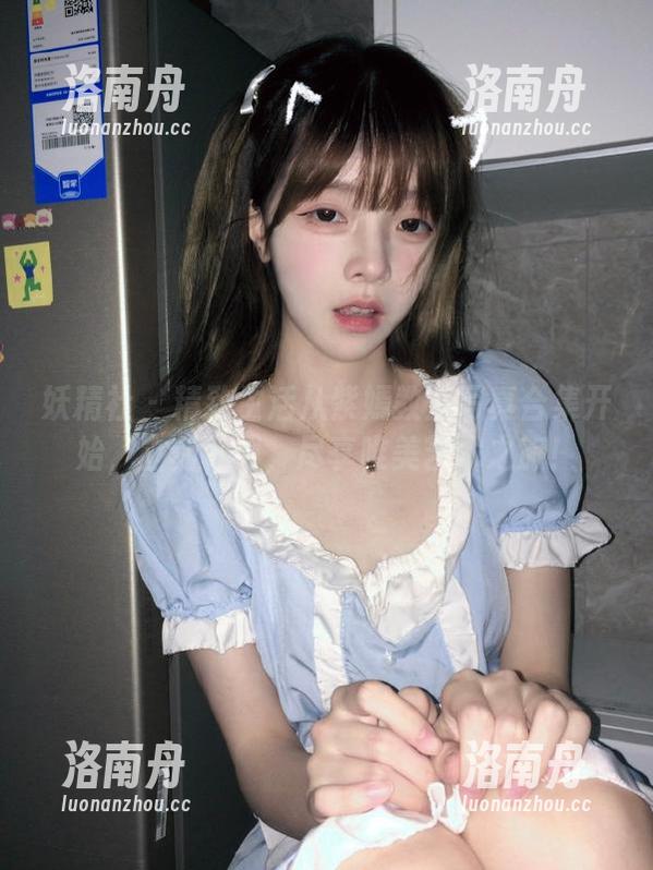 妖精社-紫嫣 妖精社 - 精致生活从紫嫣教室写真合集开始,立刻下载,尽享唯美艺术之旅!