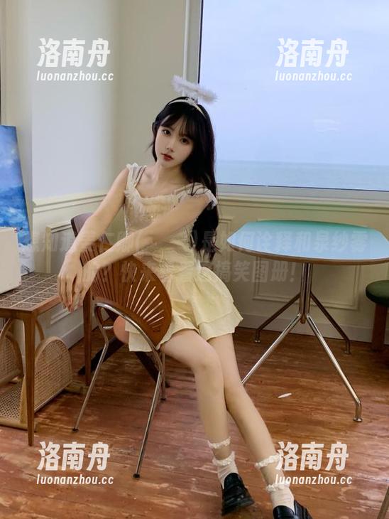 想知道姜仁卿(강인경)是如何诠释和泉纱雾的？快来看看这搞笑图册！