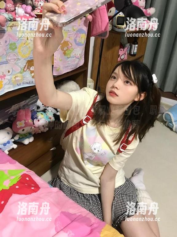 学妹加速跑-欣怡 学妹加速跑 - 欣怡全套职业装图包,职场女神的时尚攻略与服饰推荐