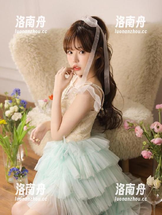 安妮yoo 微密圈 - 安妮yoo携手女友,共同呈现绝美私房写真合集,感受爱的温度