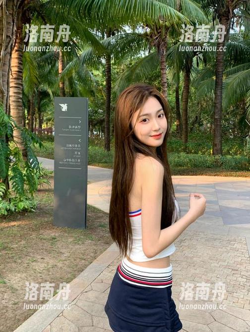 宋昱欣 微密圈 - 可爱风格在线!宋昱欣网袜写真资源,免费到手哦!