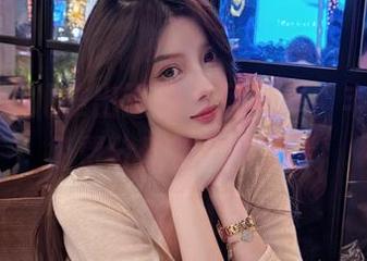 小小奶瓶儿推出透明系列写真，丰富图片免费分享等你来探！