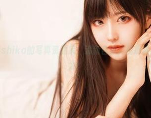 学姐小鹿鹿shika的写真资源库：清新自然，捕捉青春瞬间的魅力！