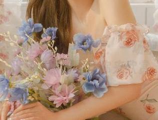 尤果网 – 含含的透明视界：一场视觉盛宴的写真图册，等你来欣赏