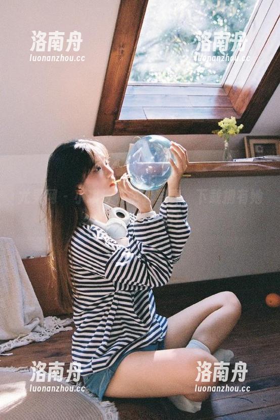 尤果网-小琪 尤果网 - 小琪泳衣全套写真,下载拥有她的清爽魅力吧!