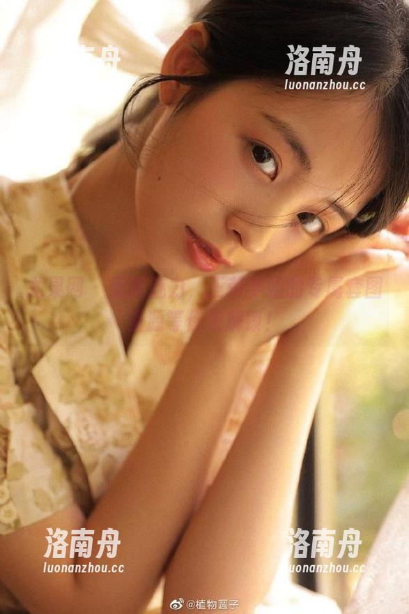 尤果网-王莹 尤果网 - 无限魅力,王莹学姐的专属套图资源等你来解锁!