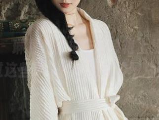 尤果网 – 琳丽的自拍作品惊艳上线，别错过这些精美原图和超赞图片！