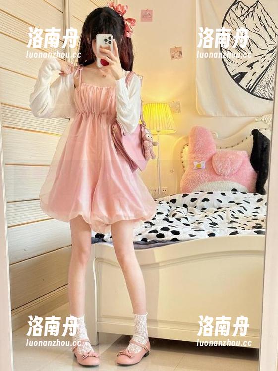 尤果网 - 在线解锁若涵的厨娘写真：让每一张图片激发你的烹饪欲望
