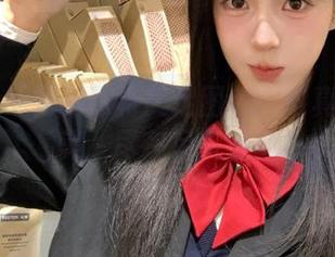 尤果网 – 雯雯独特美足图包：写真艺术之美，尽在足尖绽放