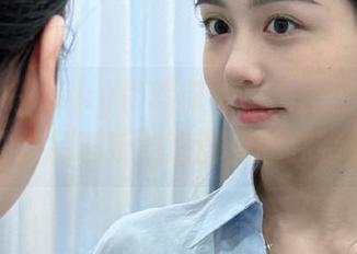 尤物馆 – Yuky伊珍旗袍的美图世界：每一件作品都折射出时光的独特魅力
