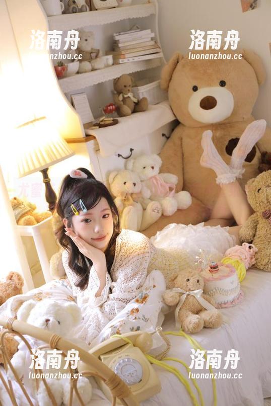 尤蜜荟-娜露 尤蜜荟 - 典雅礼裙下的娜露:超美壁纸合集,带你感受不一样的优雅时尚