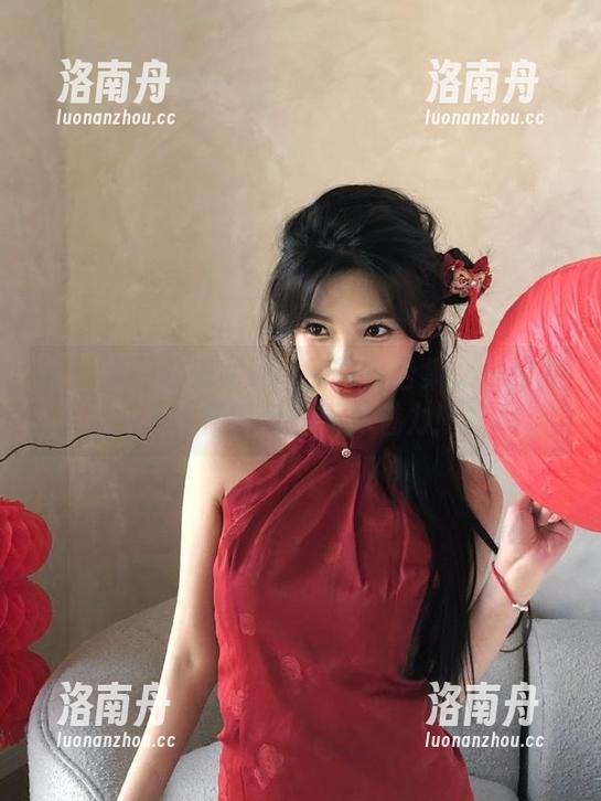 尤蜜荟 - 欢乐尤妮丝的夏日合集：一起享受火辣图包的无尽魅力！