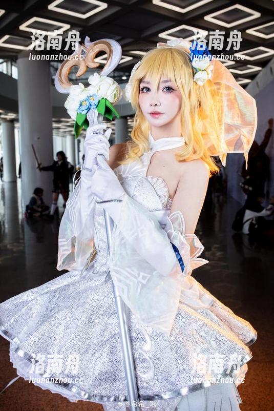 希希_啾 最新作品集上线:希希_啾带你领略她的女神摄影之旅!