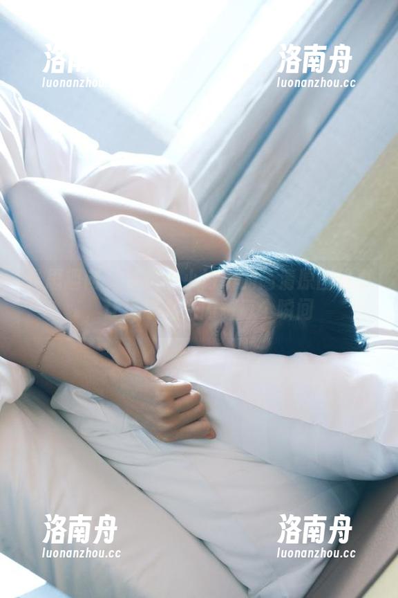 异思趣向 - 走进小小诗琪的高清原图写真，让灵感之光闪耀每个瞬间