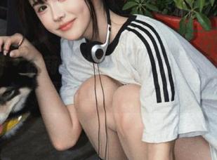 微密圈 – 徐莉芝私房原图：感受姐姐小提琴旁的诗意氛围