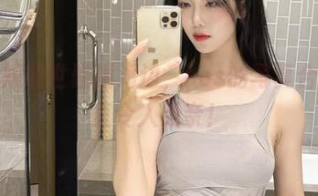 当抖娘利世碰撞海边，cos的写真合集简直令人无奈！