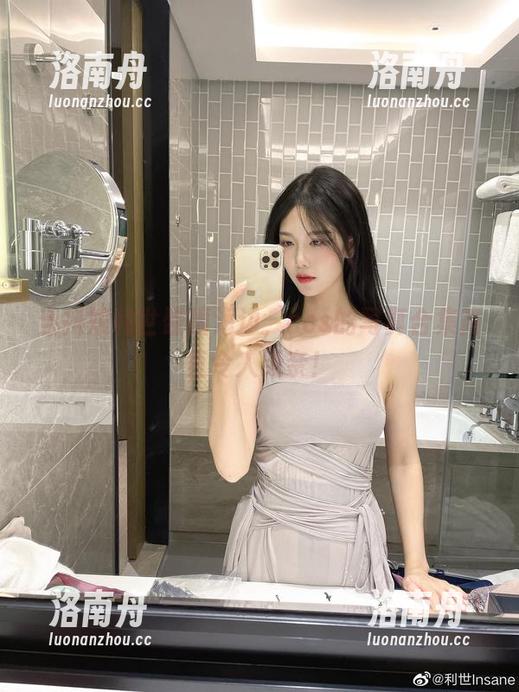 抖娘利世 当抖娘利世碰撞海边,cos的写真合集简直令人无奈!