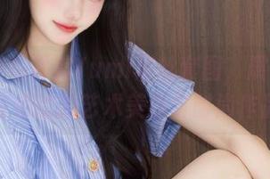 推女神 – 尤美Yumi黑丝套图，展现出无与伦比的艺术美感与时尚作品