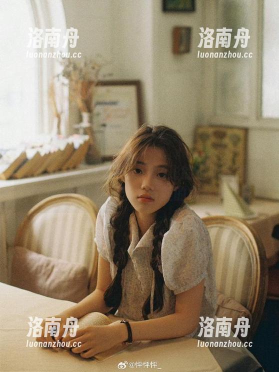 推女神-谭晓彤 推女神 - 最新发布!谭晓彤的透明美图免费下载,艺术与美的结合