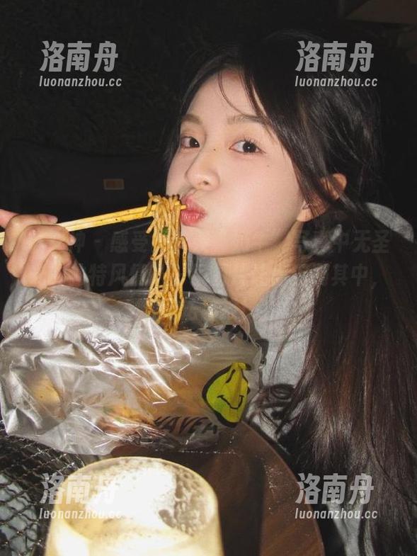 推女神-黄梦羡 推女神 - 感受黄梦羡“奶牛”写真中无圣光的独特风情,一组图片让你沉溺其中,无法自拔!