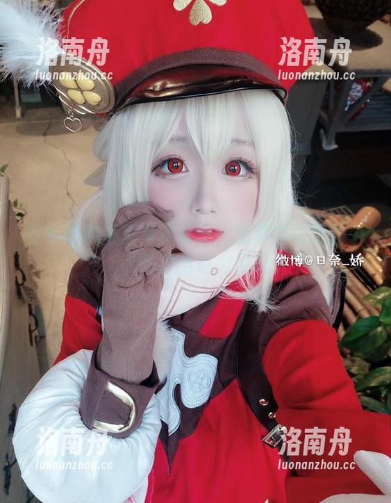 日奈娇 日奈娇的浴室写真分享:温馨角落里的个人气息与魅力展现
