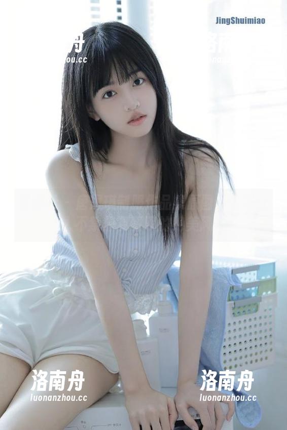 星颜社-唐思琪 星颜社 - 唐思琪制服作品集原图:看完让人不禁想要赞叹的绝美风格