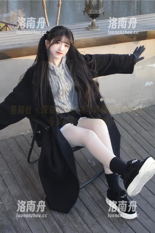 星颜社-恩一 星颜社 - 探索恩一棉袜写真图册中的创意与灵感的无限可能